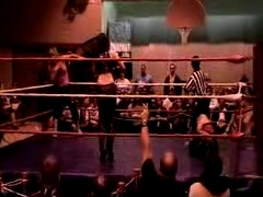 October_27,_2006_Supergirl_Title_Match_flv_000468969.jpg