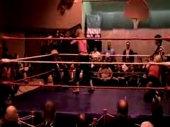 October_27,_2006_Supergirl_Title_Match_flv_000471555.jpg