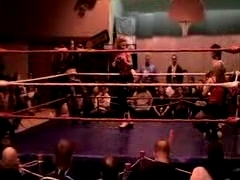 October_27,_2006_Supergirl_Title_Match_flv_000472222.jpg