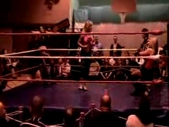 October_27,_2006_Supergirl_Title_Match_flv_000472723.jpg