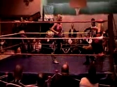 October_27,_2006_Supergirl_Title_Match_flv_000473056.jpg