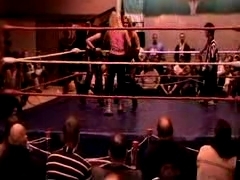 October_27,_2006_Supergirl_Title_Match_flv_000478812.jpg