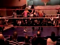 October_27,_2006_Supergirl_Title_Match_flv_000490324.jpg