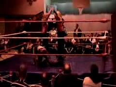 October_27,_2006_Supergirl_Title_Match_flv_000495996.jpg