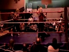 October_27,_2006_Supergirl_Title_Match_flv_000499833.jpg