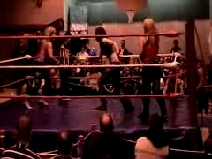 October_27,_2006_Supergirl_Title_Match_flv_000501251.jpg