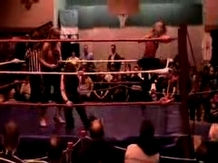 October_27,_2006_Supergirl_Title_Match_flv_000505923.jpg