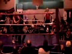 October_27,_2006_Supergirl_Title_Match_flv_000506340.jpg