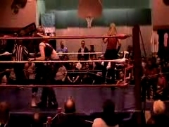 October_27,_2006_Supergirl_Title_Match_flv_000507674.jpg