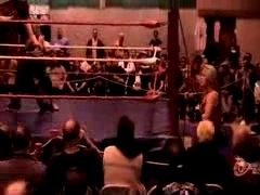 October_27,_2006_Supergirl_Title_Match_flv_000517100.jpg