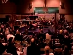 October_27,_2006_Supergirl_Title_Match_flv_000521605.jpg