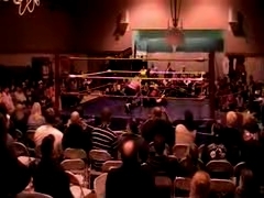 October_27,_2006_Supergirl_Title_Match_flv_000523440.jpg