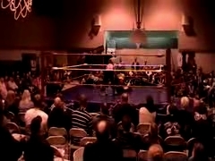 October_27,_2006_Supergirl_Title_Match_flv_000524358.jpg