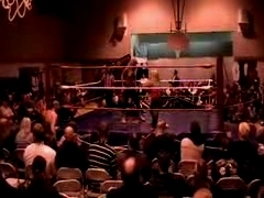 October_27,_2006_Supergirl_Title_Match_flv_000527361.jpg