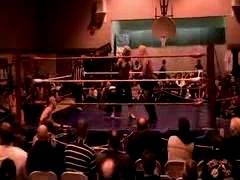 October_27,_2006_Supergirl_Title_Match_flv_000528529.jpg