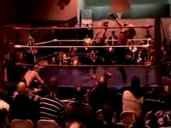 October_27,_2006_Supergirl_Title_Match_flv_000531782.jpg