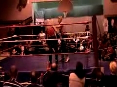 October_27,_2006_Supergirl_Title_Match_flv_000537287.jpg