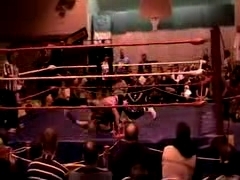 October_27,_2006_Supergirl_Title_Match_flv_000539206.jpg