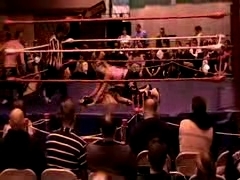 October_27,_2006_Supergirl_Title_Match_flv_000540958.jpg