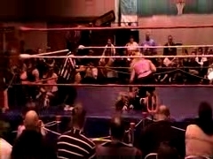 October_27,_2006_Supergirl_Title_Match_flv_000545128.jpg