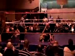 October_27,_2006_Supergirl_Title_Match_flv_000545546.jpg