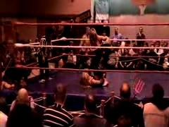 October_27,_2006_Supergirl_Title_Match_flv_000551969.jpg