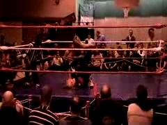 October_27,_2006_Supergirl_Title_Match_flv_000553637.jpg