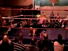 October_27,_2006_Supergirl_Title_Match_flv_000555639.jpg