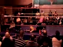 October_27,_2006_Supergirl_Title_Match_flv_000558892.jpg