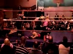 October_27,_2006_Supergirl_Title_Match_flv_000560060.jpg