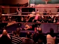 October_27,_2006_Supergirl_Title_Match_flv_000560978.jpg