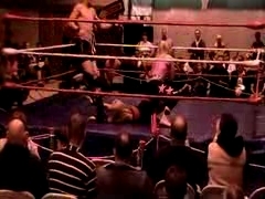 October_27,_2006_Supergirl_Title_Match_flv_000563397.jpg