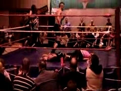 October_27,_2006_Supergirl_Title_Match_flv_000565232.jpg