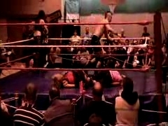 October_27,_2006_Supergirl_Title_Match_flv_000565732.jpg