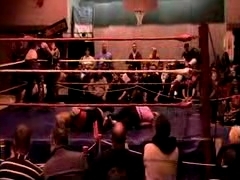 October_27,_2006_Supergirl_Title_Match_flv_000566483.jpg