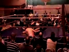 October_27,_2006_Supergirl_Title_Match_flv_000575242.jpg