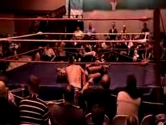 October_27,_2006_Supergirl_Title_Match_flv_000576326.jpg