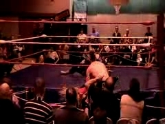 October_27,_2006_Supergirl_Title_Match_flv_000577661.jpg