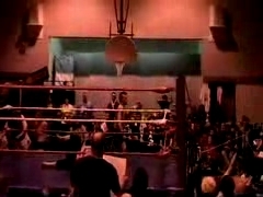 October_27,_2006_Supergirl_Title_Match_flv_000587337.jpg