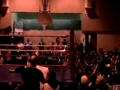 October_27,_2006_Supergirl_Title_Match_flv_000587754.jpg