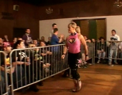 SHIMMER_#8__-__Nattie_Neidhart_vs_Ariel_avi_000026259.jpg