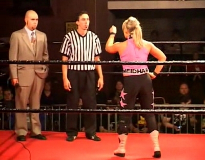 SHIMMER_#8__-__Nattie_Neidhart_vs_Ariel_avi_000046346.jpg