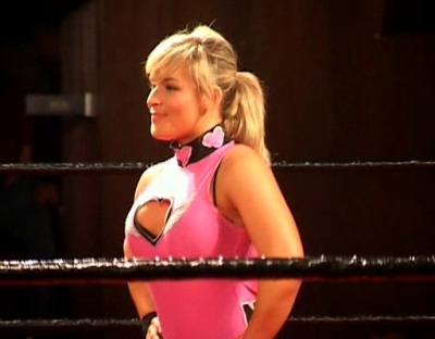 SHIMMER_#8__-__Nattie_Neidhart_vs_Ariel_avi_000128261.jpg