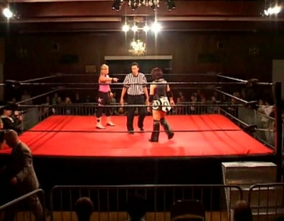 SHIMMER_#8__-__Nattie_Neidhart_vs_Ariel_avi_000160393.jpg