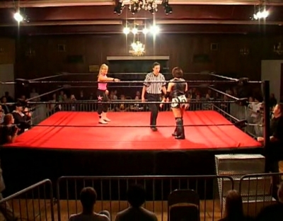 SHIMMER_#8__-__Nattie_Neidhart_vs_Ariel_avi_000161194.jpg