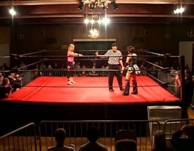 SHIMMER_#8__-__Nattie_Neidhart_vs_Ariel_avi_000161994.jpg