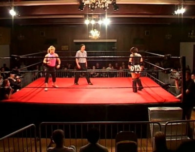 SHIMMER_#8__-__Nattie_Neidhart_vs_Ariel_avi_000168801.jpg