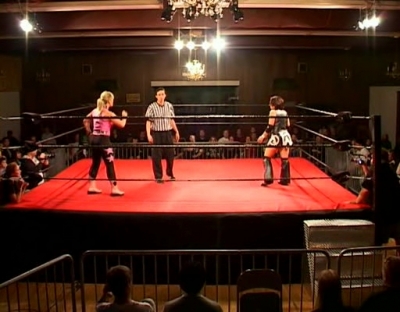 SHIMMER_#8__-__Nattie_Neidhart_vs_Ariel_avi_000171170.jpg