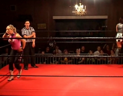 SHIMMER_#8__-__Nattie_Neidhart_vs_Ariel_avi_000194760.jpg