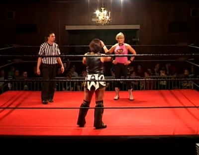 SHIMMER_#8__-__Nattie_Neidhart_vs_Ariel_avi_000209909.jpg